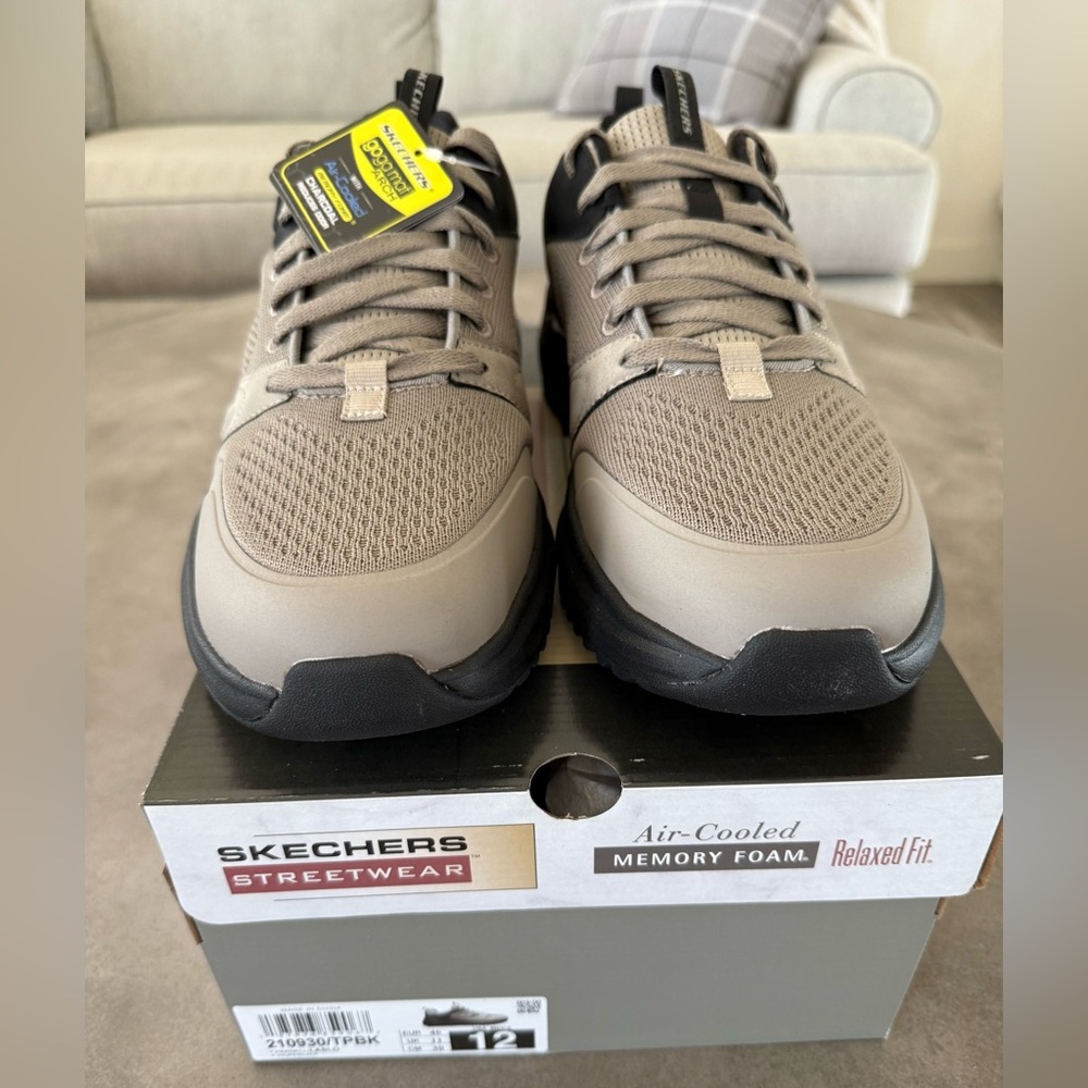 NIB/NWT Men’s Skechers Black and Taupe Walking Sneakers. - Picture 9 of 16